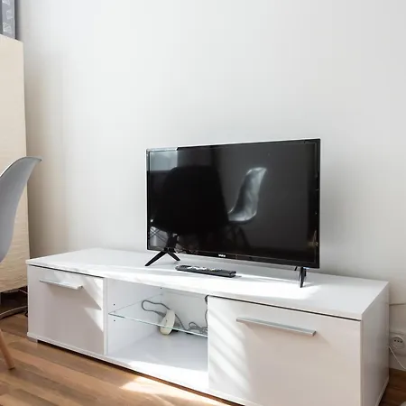 Chodecka Homely By Bookinghost Apartamento
