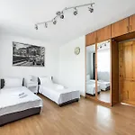 Chodecka Homely By Bookinghost Appartement *