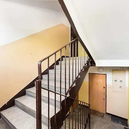 Chodecka Homely By Bookinghost *